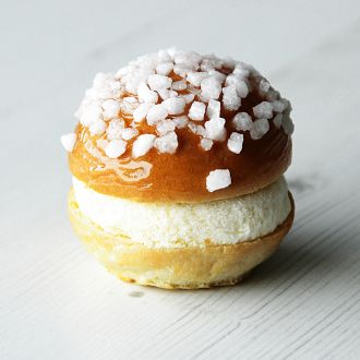 the mini tropezian tart